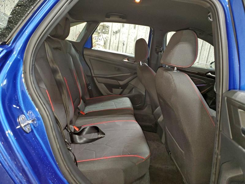 3VW8T7BU9RM015042