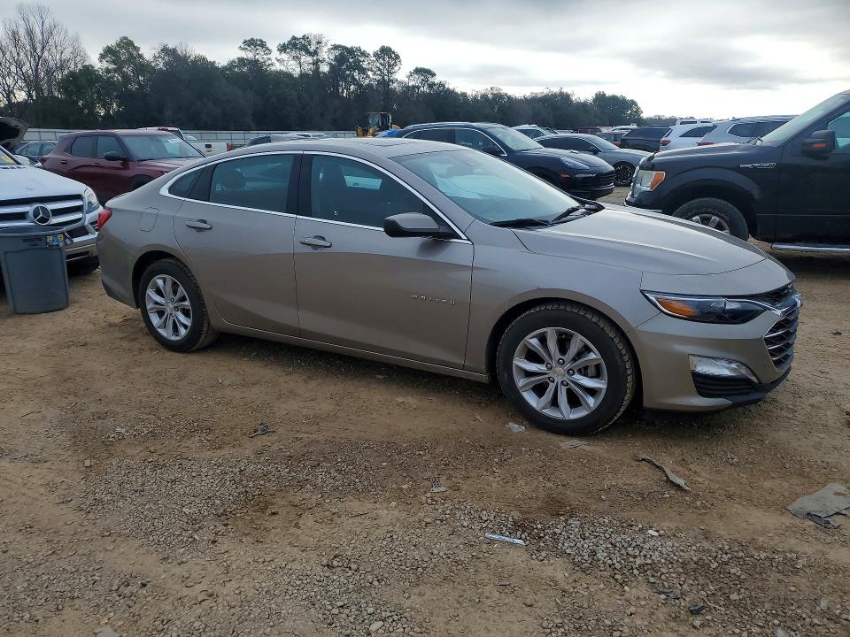 1G1ZD5ST2PF132418