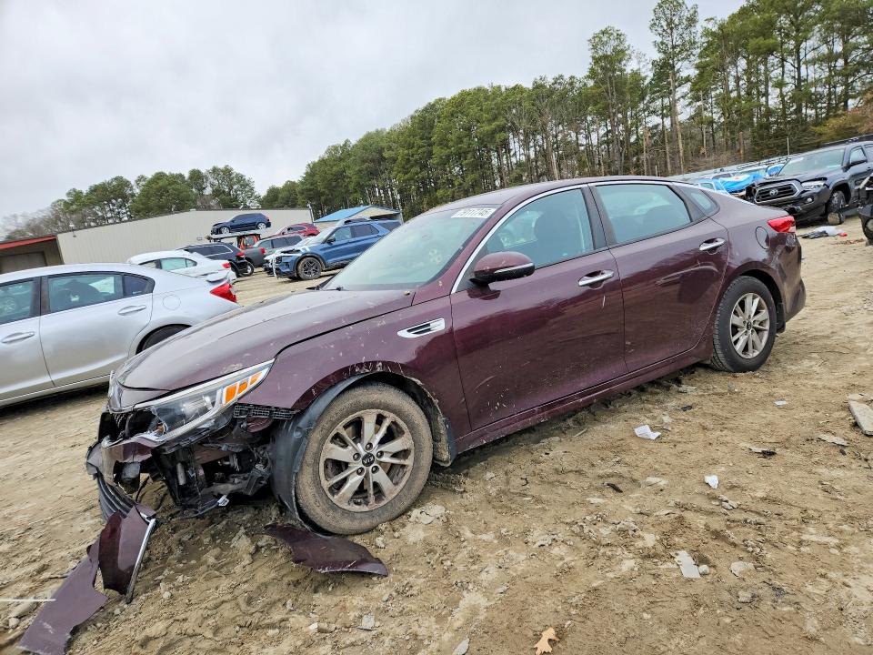 2018 KIA OPTIMA — VIN 5XXGT4L38JG208419