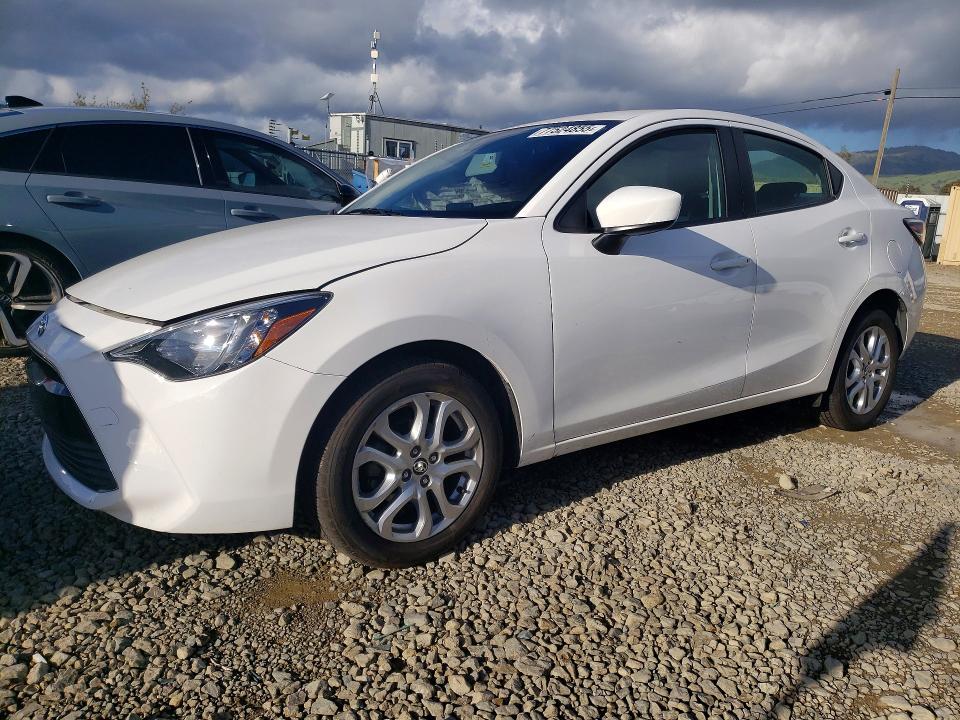 2017 TOYOTA YARIS IA — VIN 3MYDLBYV2HY181397