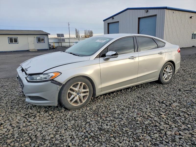 2016 FORD FUSION SE — VIN 3FA6P0H73GR149638