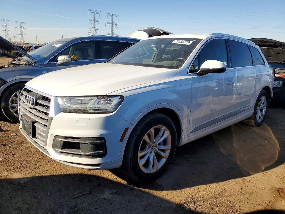 2018 AUDI Q7 — VIN WA1LAAF77JD044120