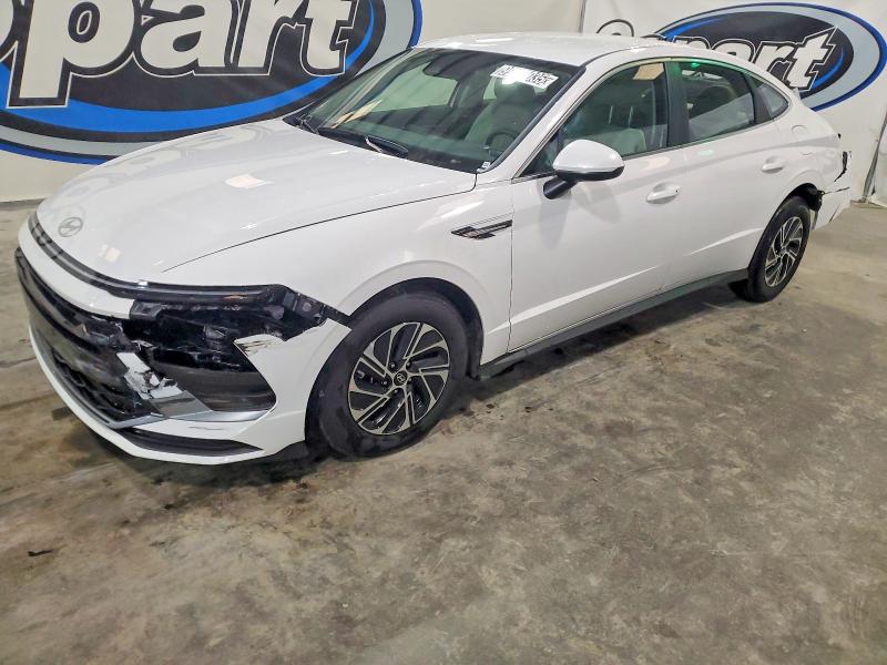 2026 HYUNDAI SONATA HYB — VIN KMHL24JJ0TA142896