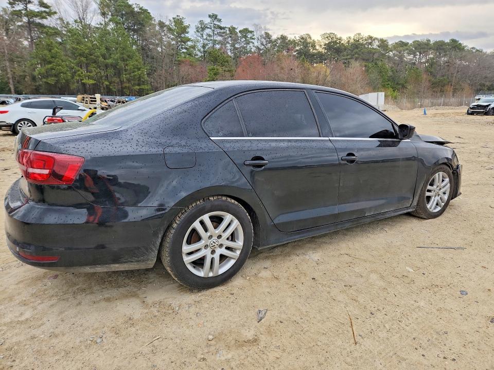 3VW2B7AJ8HM200763