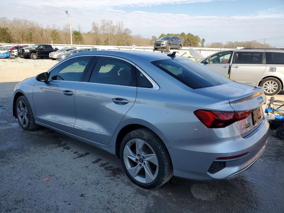 WAUAUDGYXPA044049