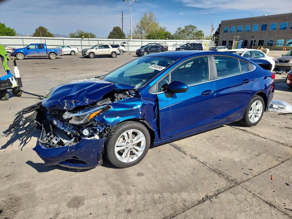 2019 CHEVROLET CRUZE — VIN 1G1BE5SM1K7119556