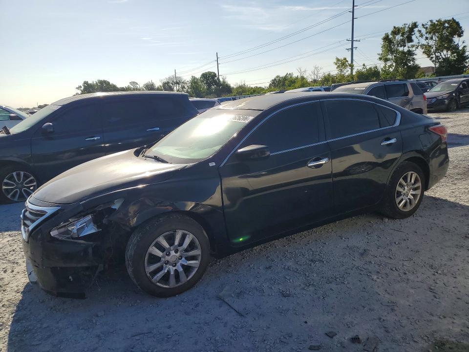 2015 NISSAN ALTIMA — VIN 1N4AL3AP3FC258695