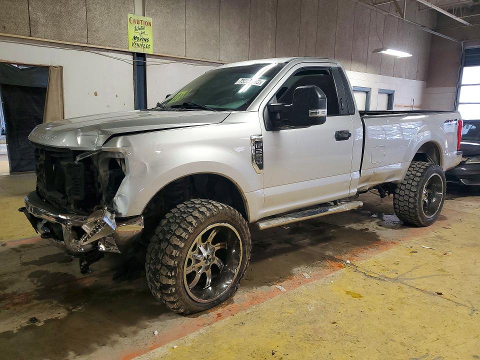 2017 FORD F250 — VIN 1FTBF2B67HEB16833