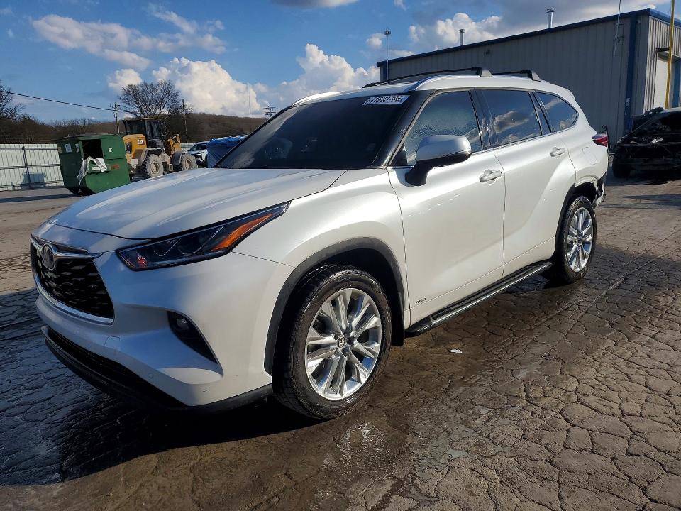 2022 TOYOTA HIGHLANDER HYBRID — VIN 5TDXBRCH2NS556359