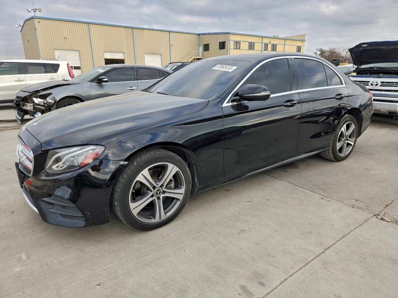 2019 MERCEDES-BENZ E 300 4MAT — VIN WDDZF4KB4KA565558