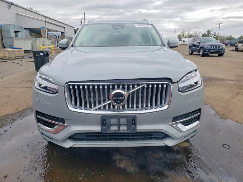 YV4062PE6R1201921