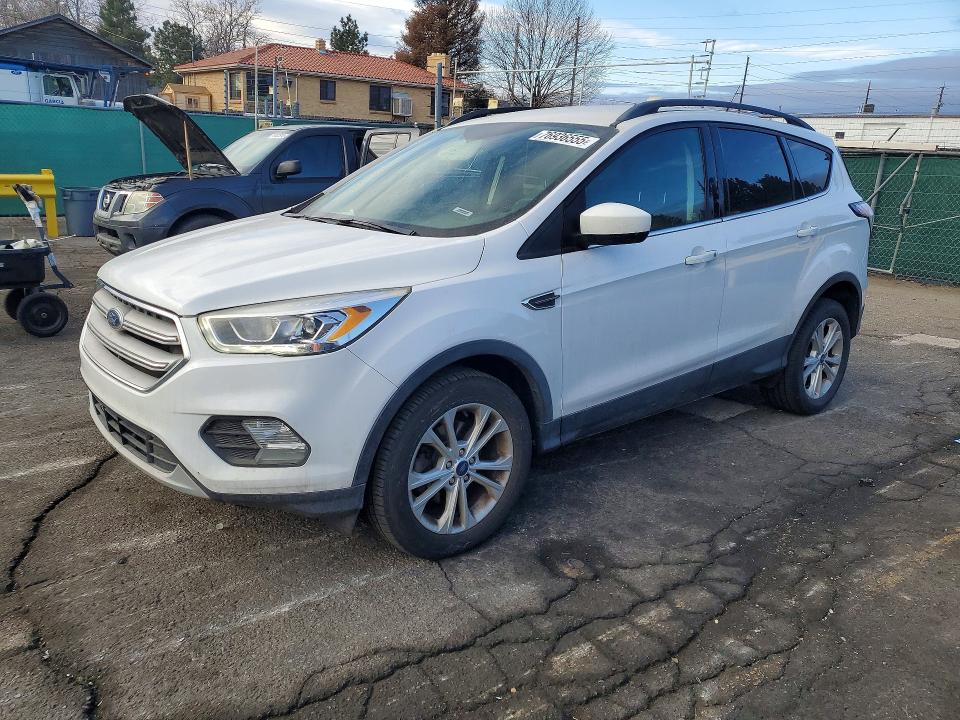 2018 FORD ESCAPE — VIN 1FMCU0HD0JUC04750