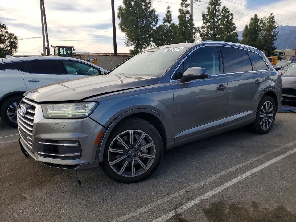 2017 AUDI Q7 — VIN WA1LAAF77HD000886