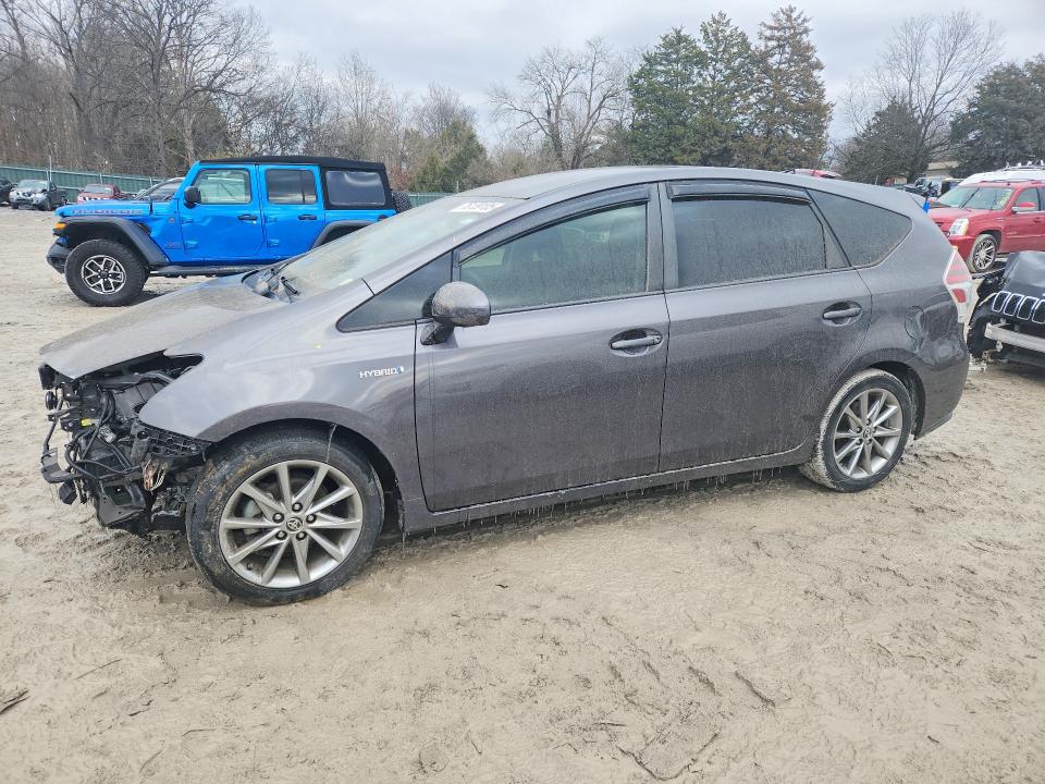 2015 TOYOTA PRIUS V — VIN JTDZN3EU6FJ018138