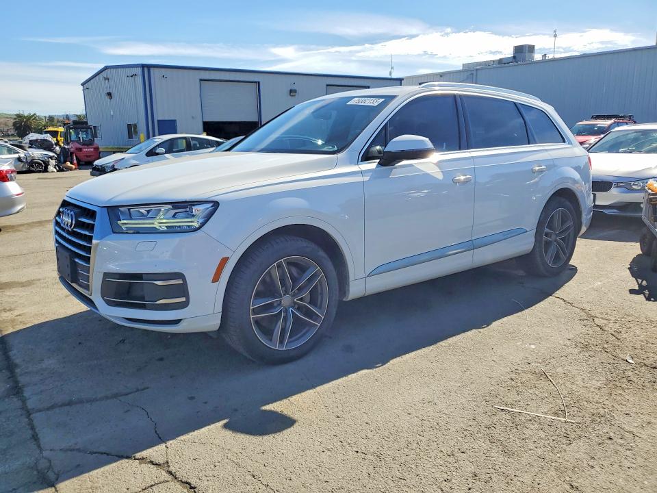 2017 AUDI Q7 — VIN WA1LAAF78HD036294