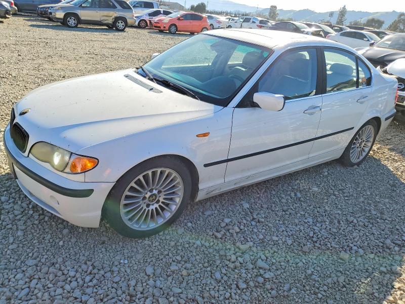 2003 BMW 330 I — VIN WBAEV53493KM25998