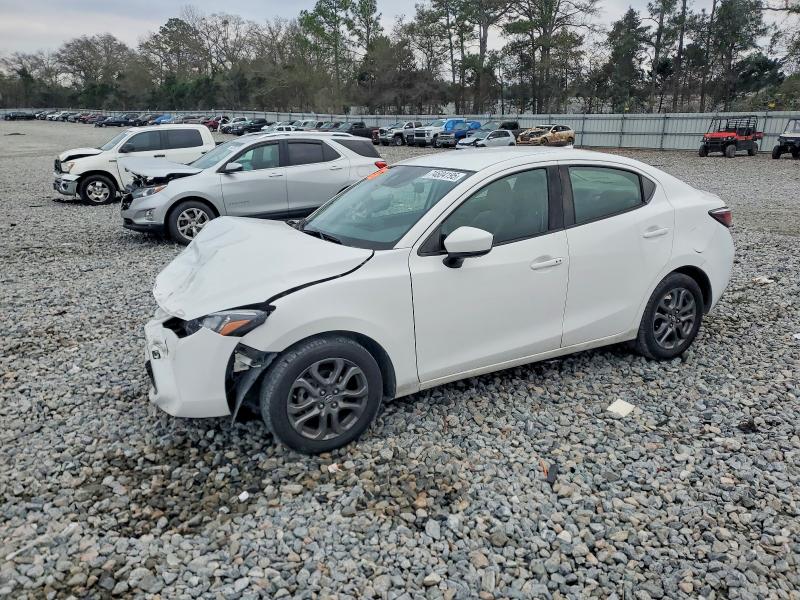 2019 TOYOTA YARIS L — VIN 3MYDLBYV1KY525065
