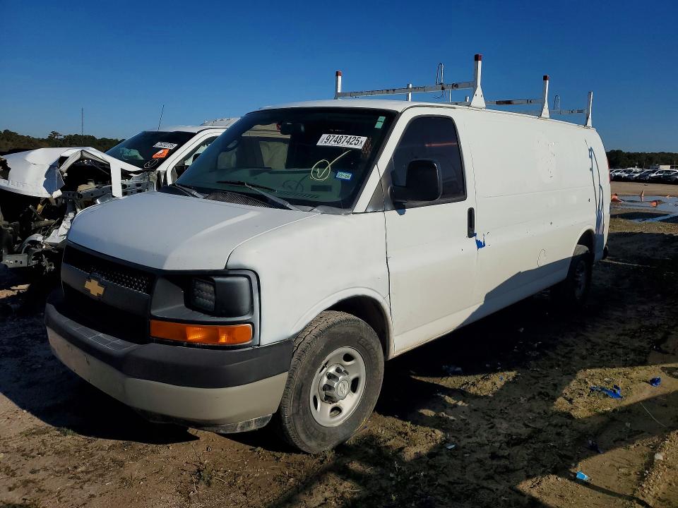 2015 CHEVROLET EXPRESS 35 — VIN 1GCZGUCG0F1127000