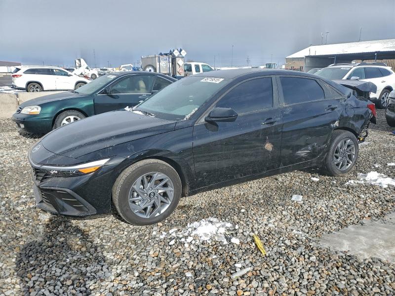 2024 HYUNDAI ELANTRA BL — VIN KMHLM4DJ9RU117105