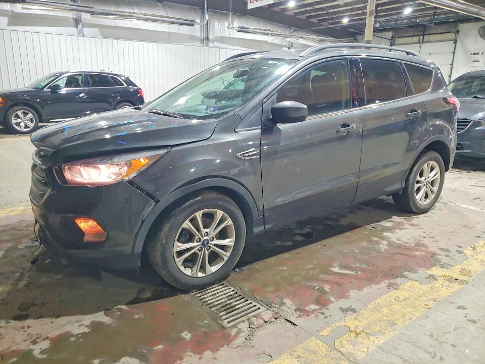 2018 FORD ESCAPE — VIN 1FMCU0GD3JUC40613
