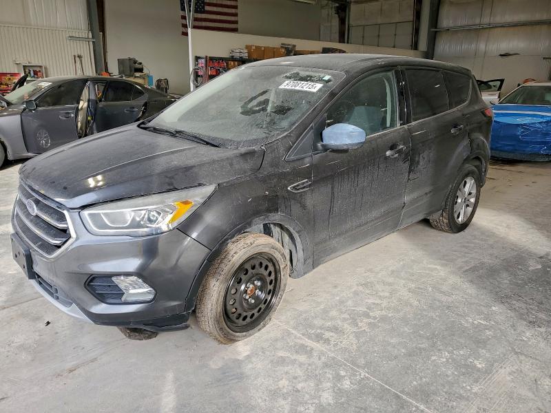 2017 FORD ESCAPE SE — VIN 1FMCU9GD8HUC49533