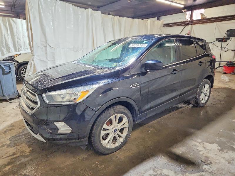 2017 FORD ESCAPE SE — VIN 1FMCU9GDXHUE89330
