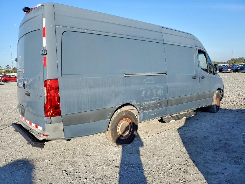 WD4PF1CD7KP136286