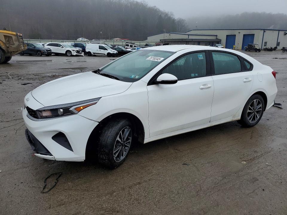 2024 KIA FORTE — VIN 3KPF24AD5RE828126