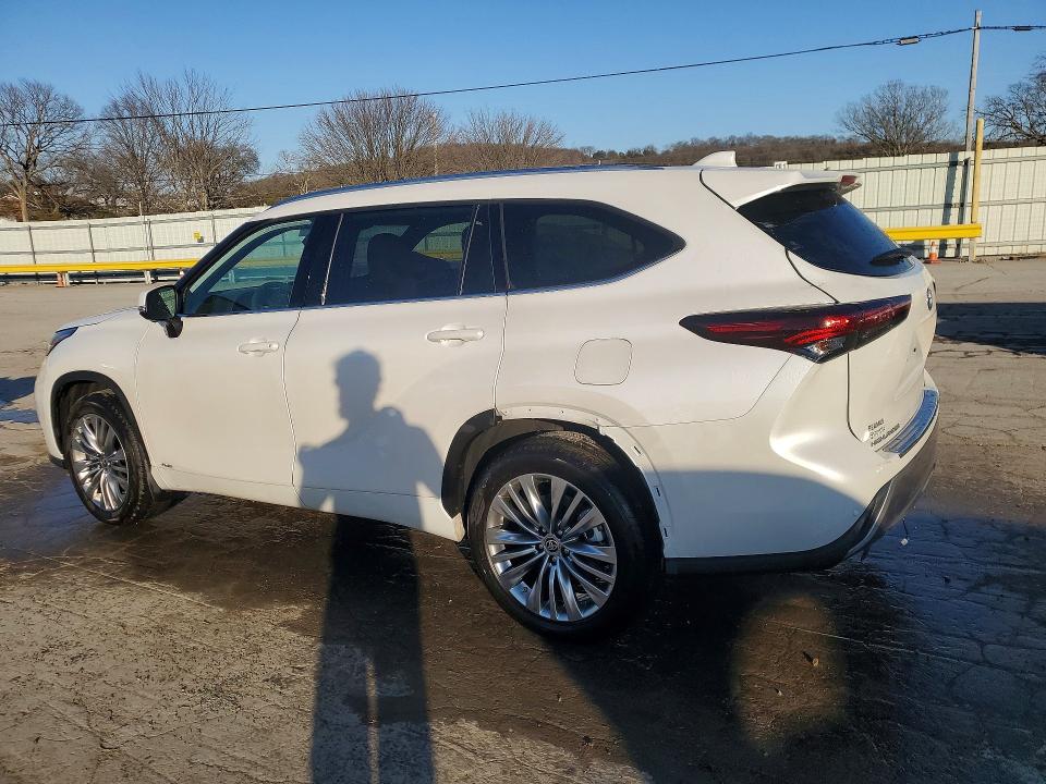 5TDEBRCH3RS620180