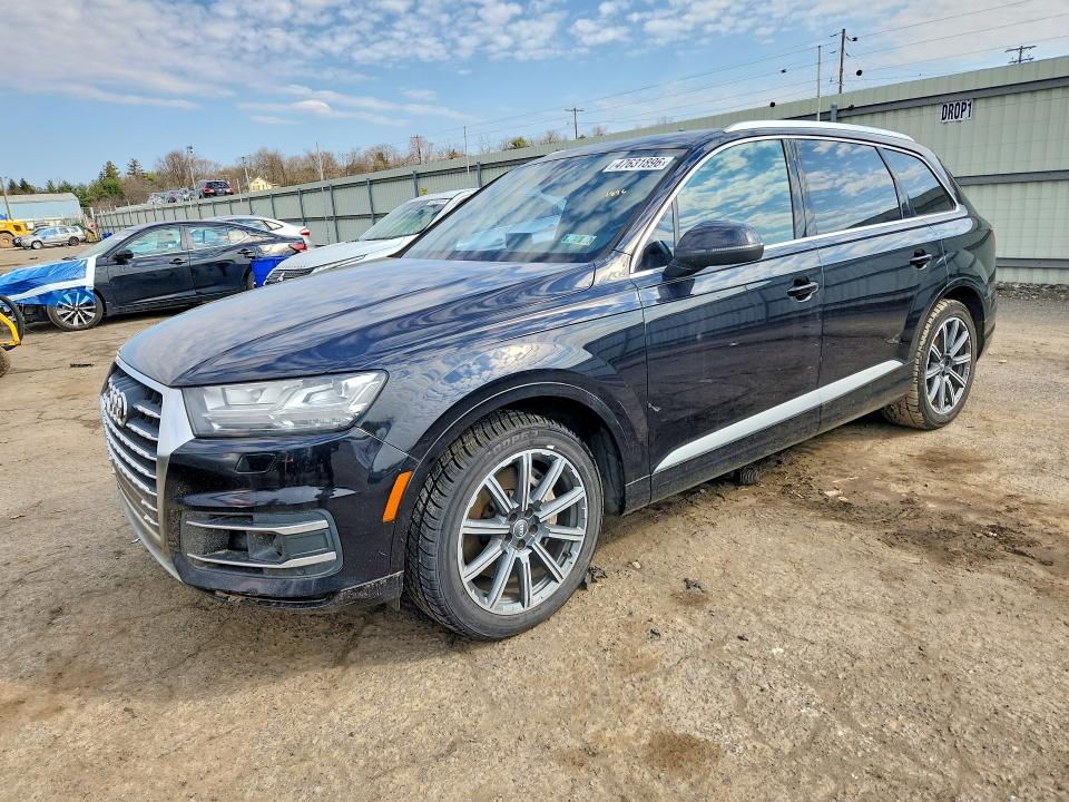 2017 AUDI Q7 — VIN WA1VAAF76HD003643