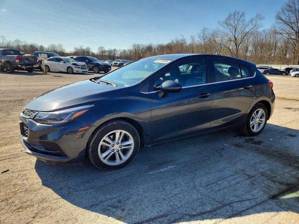 2017 CHEVROLET CRUZE — VIN 3G1BE6SMXHS562899