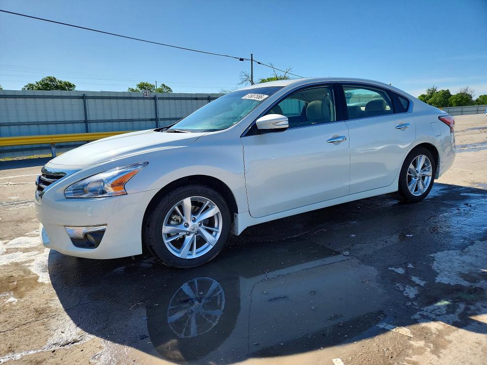 2015 NISSAN ALTIMA — VIN 1N4AL3AP3FC568345
