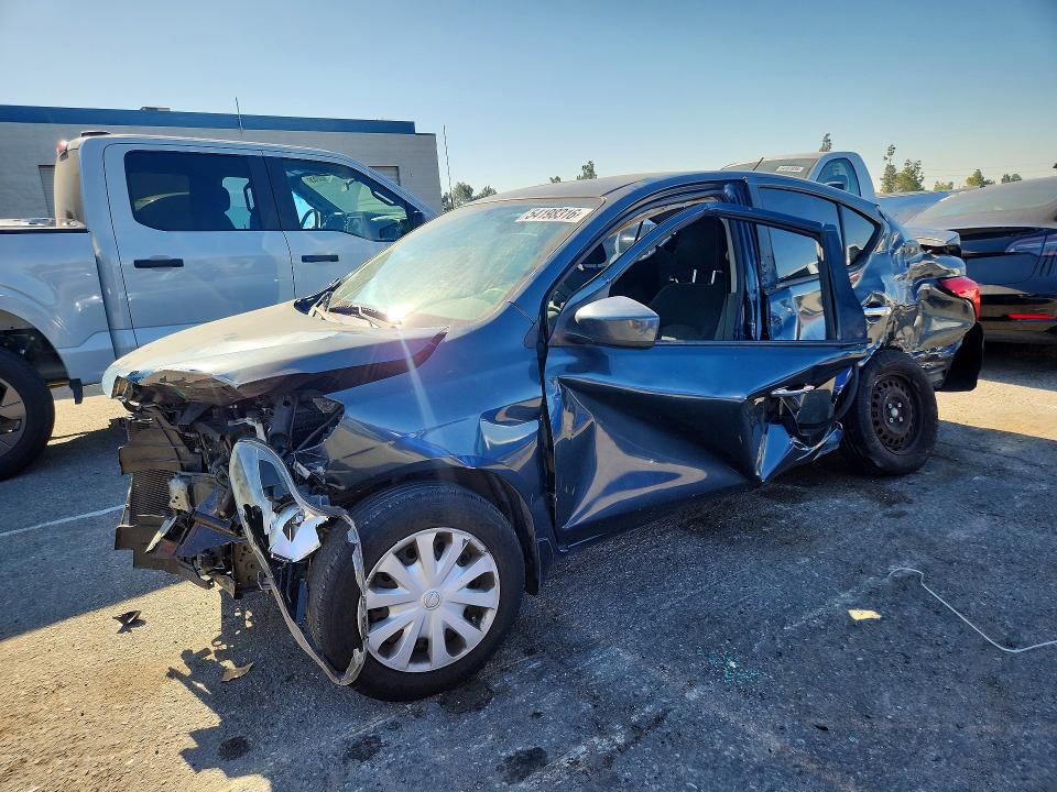 2015 NISSAN VERSA — VIN 3N1CN7AP3FL926605