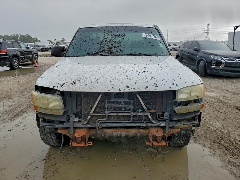 1GTEC19T43E203772