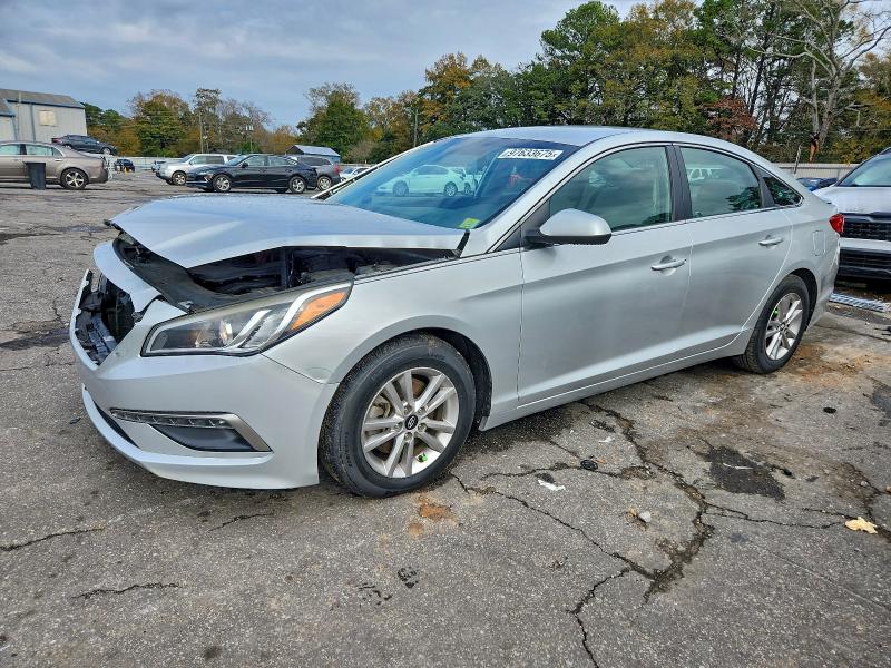 2015 HYUNDAI SONATA SE — VIN 5NPE24AF4FH025683