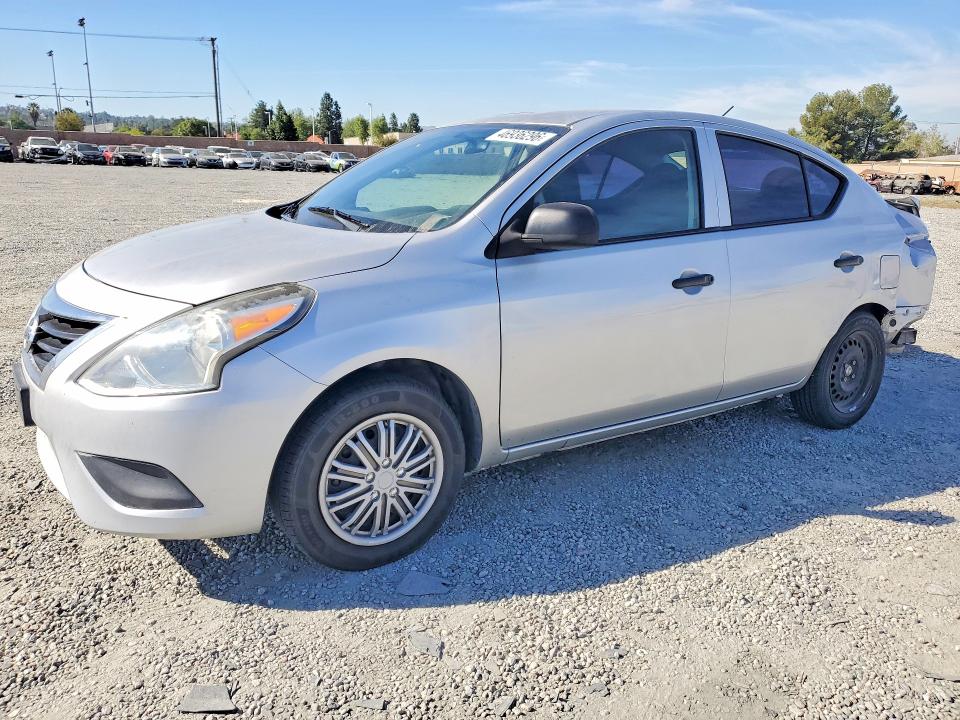 2015 NISSAN VERSA — VIN 3N1CN7AP4FL821989