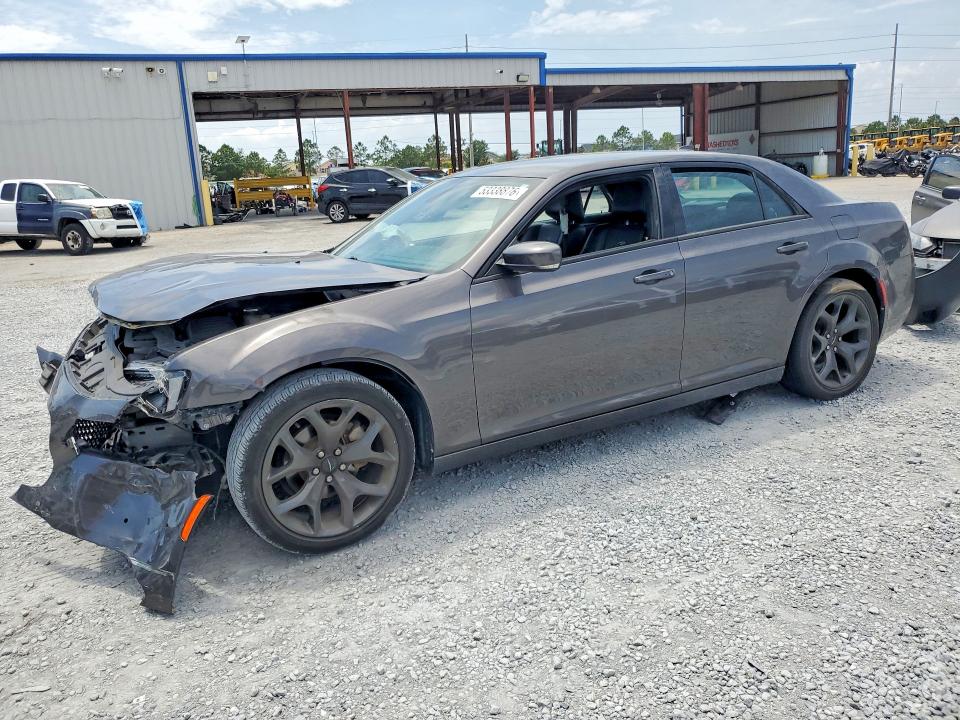 2021 CHRYSLER 300 — VIN 2C3CCABG5MH634317