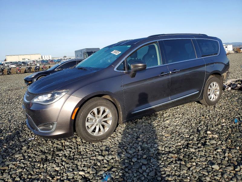 2017 CHRYSLER PACIFICA T — VIN 2C4RC1BGXHR526622