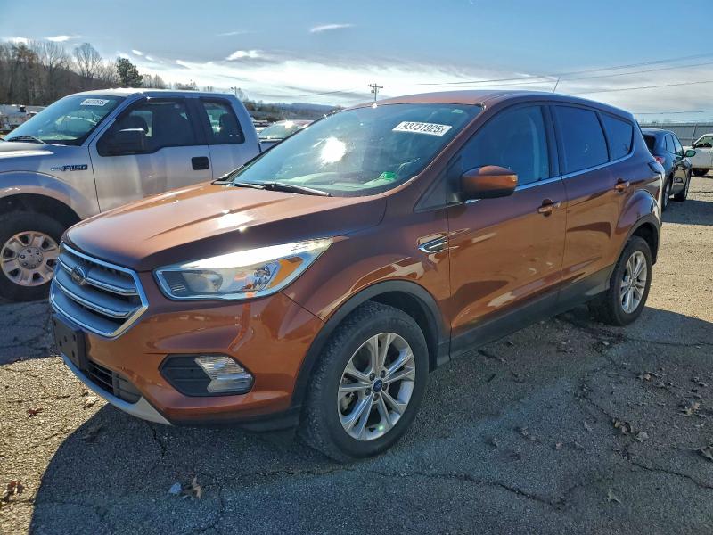 2017 FORD ESCAPE SE — VIN 1FMCU9GD1HUE87286