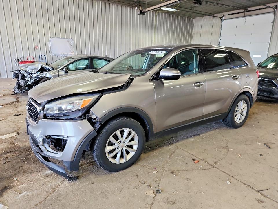 2016 KIA SORENTO — VIN 5XYPG4A39GG057733