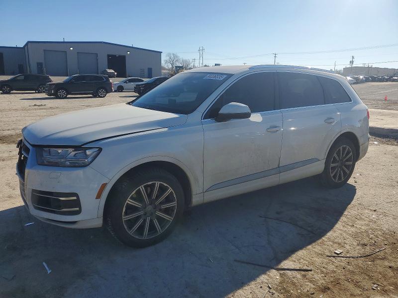 2017 AUDI Q7 — VIN WA1VAAF79HD059222