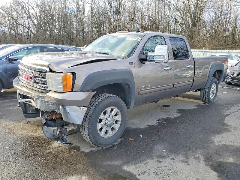 2011 GMC SIERRA K25 — VIN 1GT120CG6BF209122