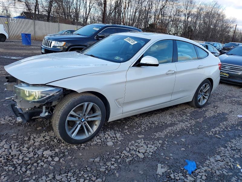 2018 BMW 330 XIGT — VIN WBA8Z9C55JG827583