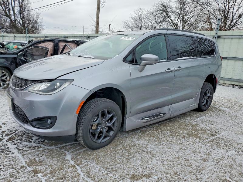 2019 CHRYSLER PACIFICA T — VIN 2C4RC1BG0KR630026