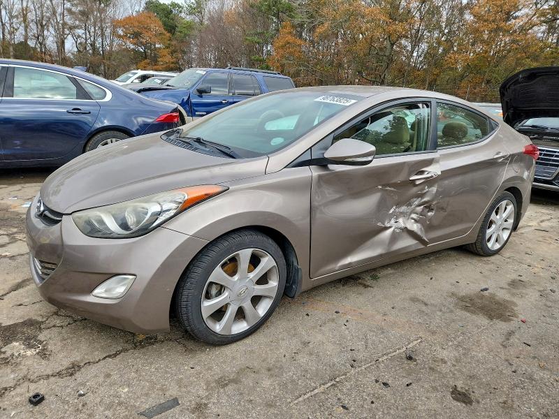 2013 HYUNDAI ELANTRA GL — VIN 5NPDH4AE5DH213420