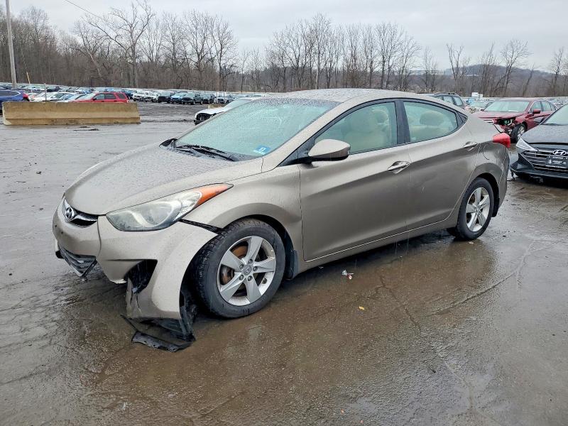 2013 HYUNDAI ELANTRA GL — VIN 5NPDH4AE4DH391478