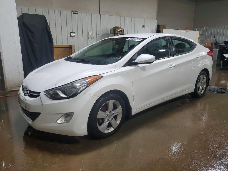 2013 HYUNDAI ELANTRA GL — VIN 5NPDH4AE5DH404979