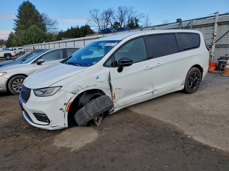 2024 CHRYSLER PACIFICA H — VIN 2C4RC1S71RR147641
