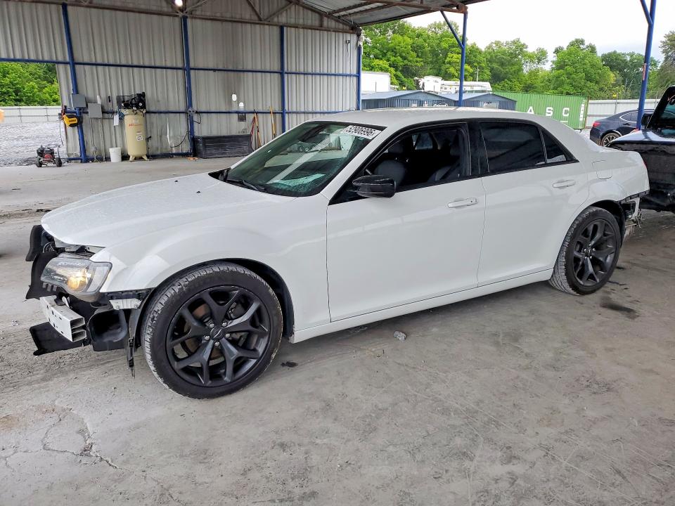 2020 CHRYSLER 300 — VIN 2C3CCAAGXLH209238