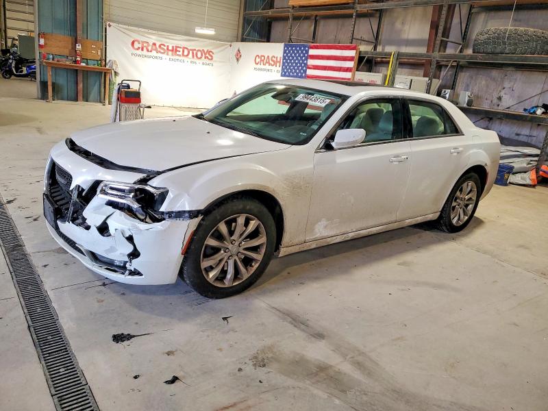 2016 CHRYSLER 300 LIMITE — VIN 2C3CCARG9GH142349
